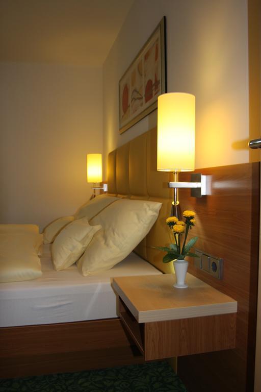 Hotel Sonnenhof Timelkam Luaran gambar