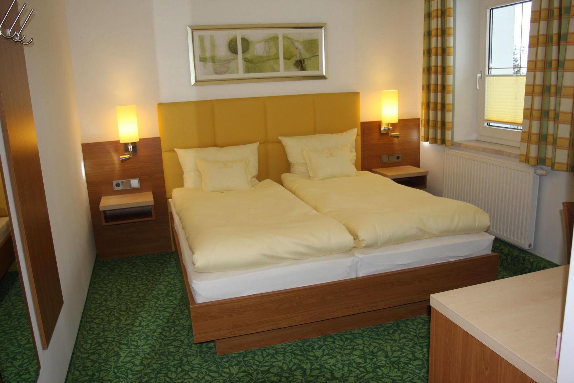 Hotel Sonnenhof Timelkam Luaran gambar